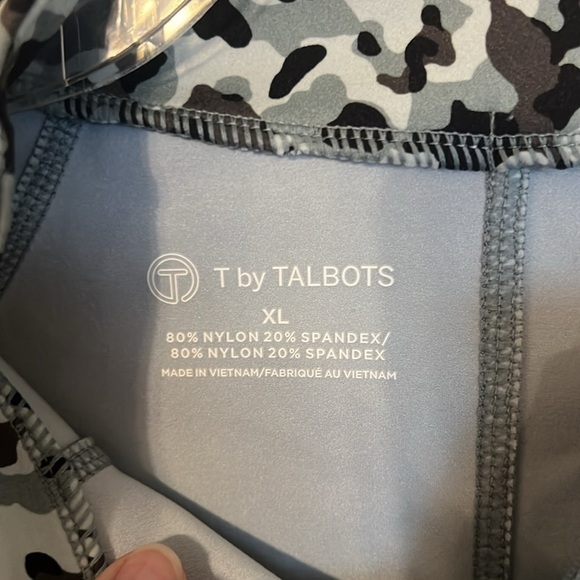 T by Talbots athletic wear. Pullover long sleeve top and leggings. Size XL-LP. - Picture 3 of 16
